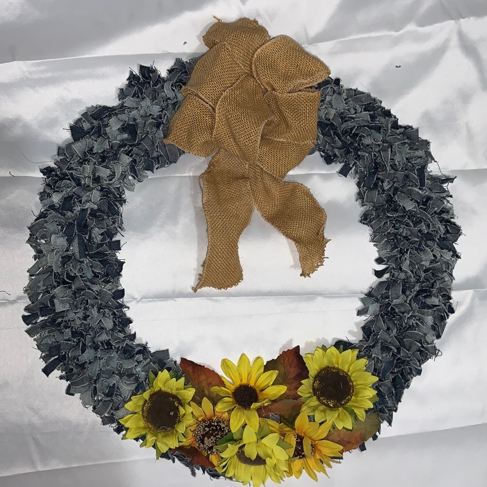 Last chance Fall Wreath with sun flowers